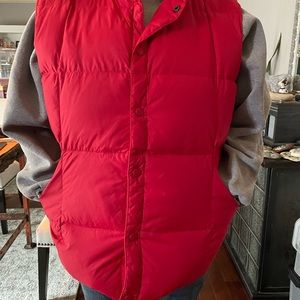 NWOT LANDS END, 70%goosedown, 30% feathers. Gorgeous red- perfect for late fall.